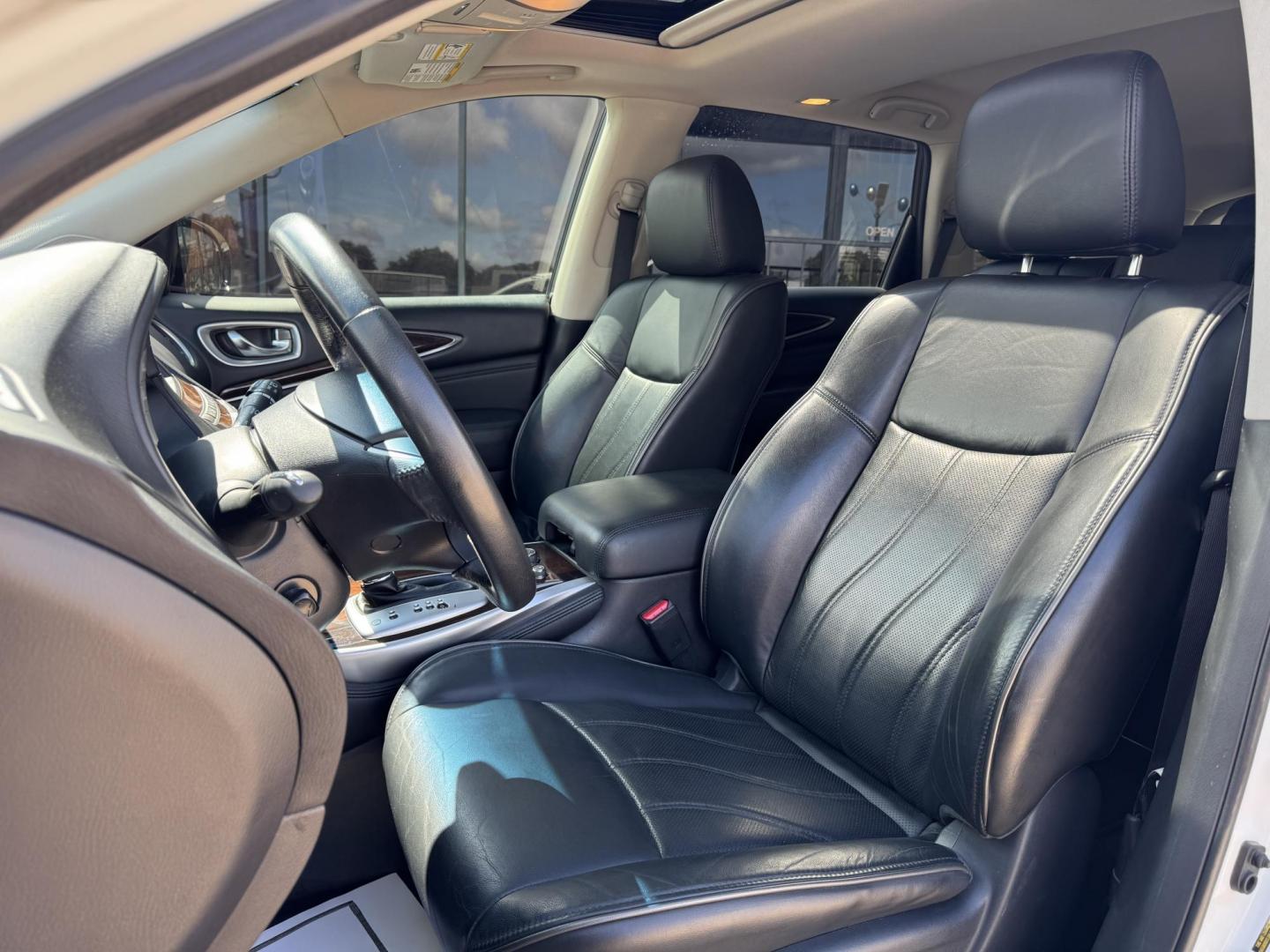 2015 WHITE /BLACK INFINITI QX60 BASE BASE AWD (5N1AL0MM5FC) with an 3.5L engine, CVT transmission, located at 5900 E. Lancaster Ave., Fort Worth, TX, 76112, (817) 457-5456, 0.000000, 0.000000 - The 2015 Infiniti QX60 AWD combines luxury and practicality with a 3.5L V6 engine and CVT transmission, offering 19 city / 26 highway MPG. This 7-passenger SUV is fully loaded with a sunroof, heated steering wheel, navigation, dual climate control, park assist, rear hatch button, third-row seating, - Photo#11