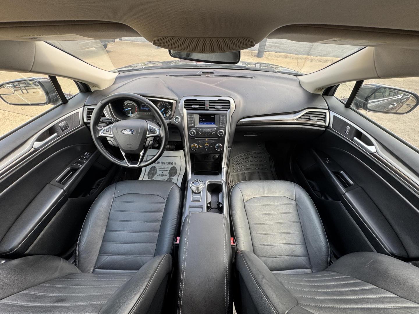 2017 GRAY /BLACK FORD FUSION SE SE (3FA6P0HD2HR) with an 1.5L engine, 6-Speed Automatic transmission, located at 5900 E. Lancaster Ave., Fort Worth, TX, 76112, (817) 457-5456, 0.000000, 0.000000 - The 2017 Ford Fusion SE offers a perfect mix of style and efficiency with its 1.5L 4-cylinder engine and 6-speed automatic transmission, delivering 22 city / 34 highway MPG. This FWD sedan seats five comfortably and comes equipped with backup camera, phone connectivity, alloy wheels, and dual climat - Photo#17