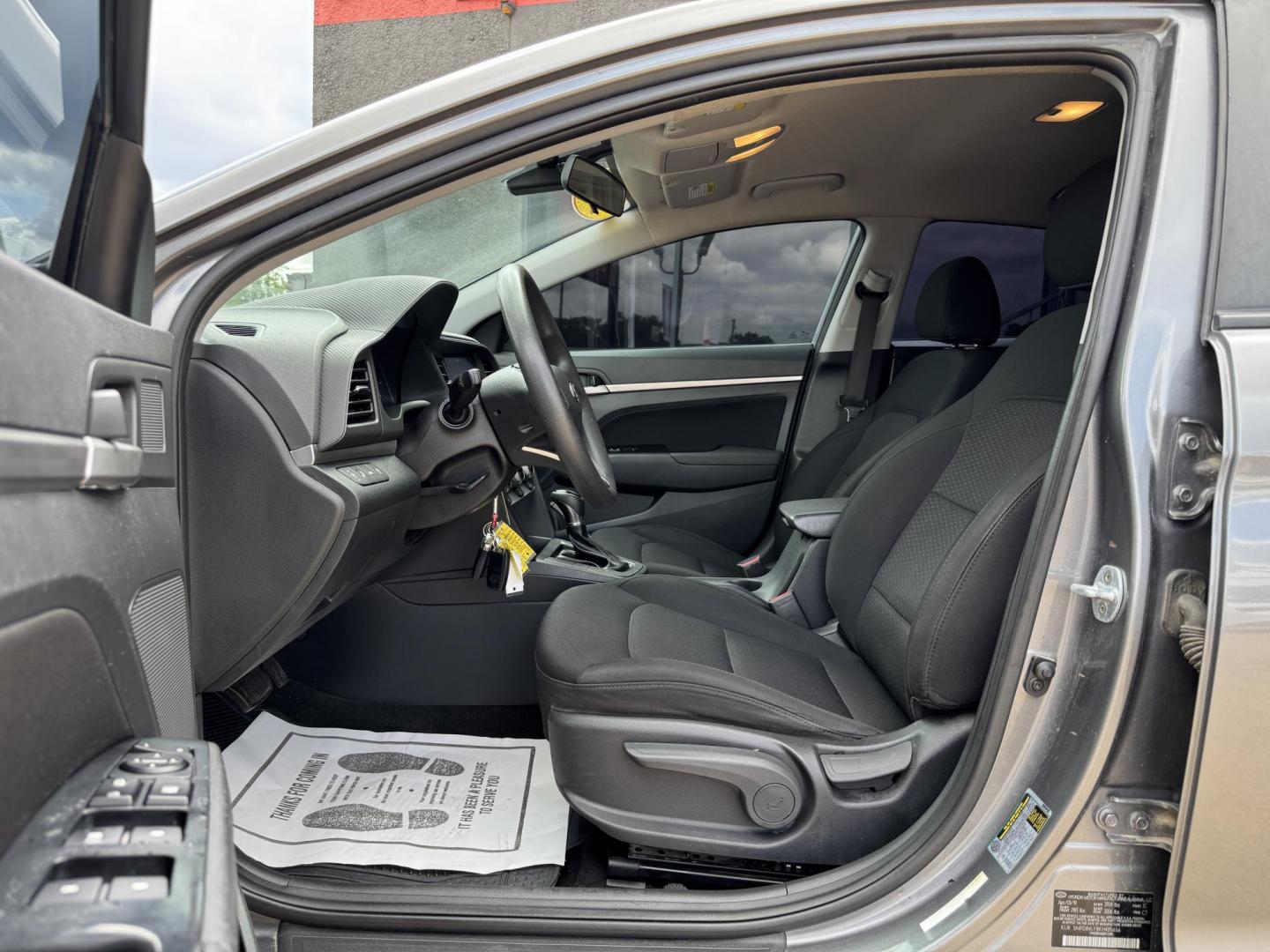 2019 GRAY /BLACK HYUNDAI ELANTRA LIMITED; SEL LIMITED (5NPD84LF8KH) with an 1.5L engine, 6-Speed Automatic transmission, located at 5900 E. Lancaster Ave., Fort Worth, TX, 76112, (817) 457-5456, 0.000000, 0.000000 - The 2019 Hyundai Elantra Limited is a fuel-efficient FWD sedan with a 1.8L engine and 6-speed automatic transmission. Enjoy backup camera, lane assist, phone connectivity, cloth seats, and alloy wheels for a reliable, tech-ready ride. - Photo#8