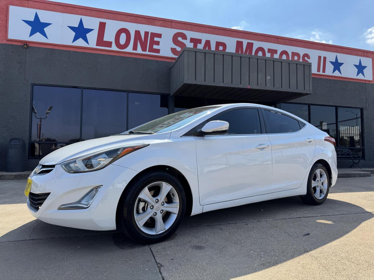 2016 WHITE /TAN HYUNDAI ELANTRA LIMITED; SE; LIMITIED (5NPDH4AEXGH) with an 1.8L engine, 6-Speed Automatic transmission, located at 5900 E. Lancaster Ave., Fort Worth, TX, 76112, (817) 457-5456, 0.000000, 0.000000 - Check out this 2016 Hyundai Elantra Limited, a reliable sedan with seating for five. It features front heated seats, push-to-start, a backup camera, and comfortable cloth interior. With a fuel-efficient 1.8L engine and smooth 6-speed automatic transmission, it’s ready for your daily drives around - Photo#0