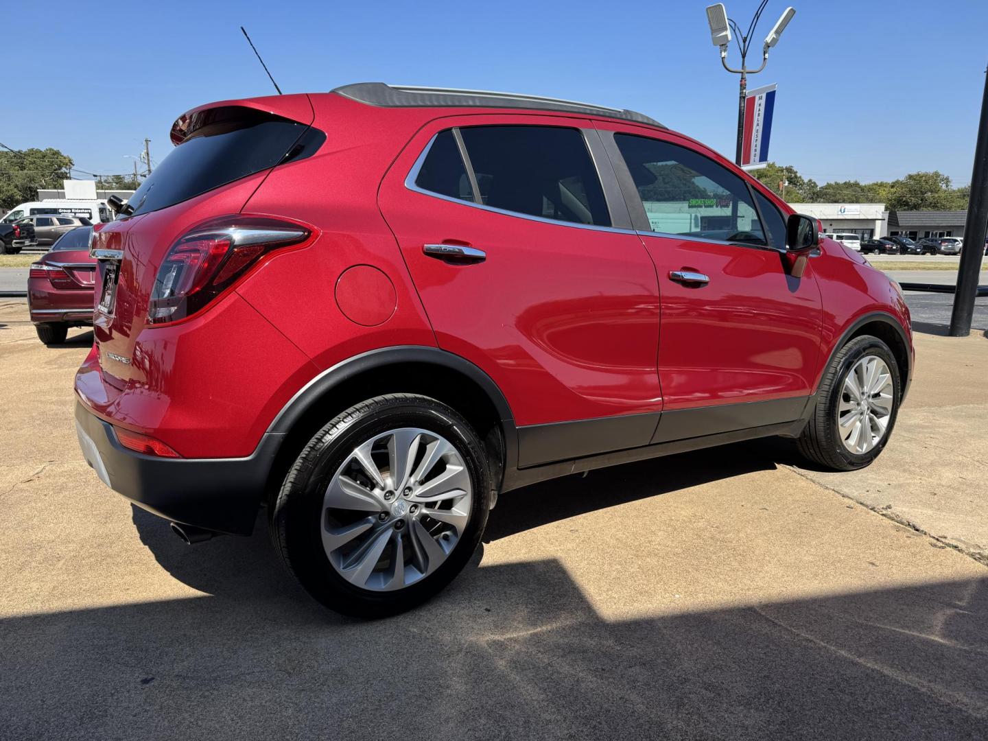 2018 RED /BLACK BUICK ENCORE PREFERRED Preferred (KL4CJASB9JB) with an 1.4L engine, 6-Speed Automatic transmission, located at 5900 E. Lancaster Ave., Fort Worth, TX, 76112, (817) 457-5456, 0.000000, 0.000000 - Photo#3
