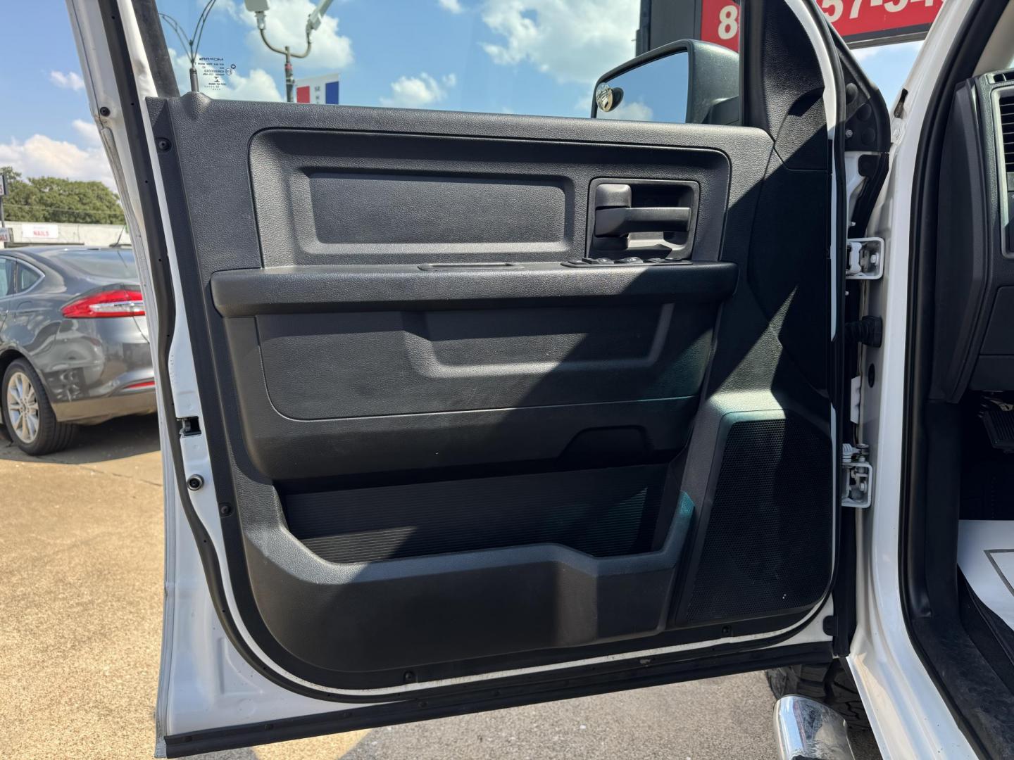 2018 WHITE /BLACK RAM 1500 EXPRESS; ST; TR (1C6RR6KG4JS) with an 3.6L engine, 8-Speed Automatic transmission, located at 5900 E. Lancaster Ave., Fort Worth, TX, 76112, (817) 457-5456, 0.000000, 0.000000 - Photo#7