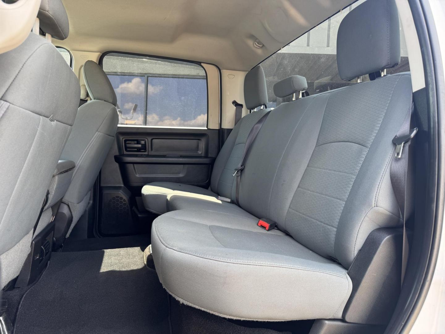 2018 WHITE /BLACK RAM 1500 EXPRESS; ST; TR (1C6RR6KG4JS) with an 3.6L engine, 8-Speed Automatic transmission, located at 5900 E. Lancaster Ave., Fort Worth, TX, 76112, (817) 457-5456, 0.000000, 0.000000 - Photo#11