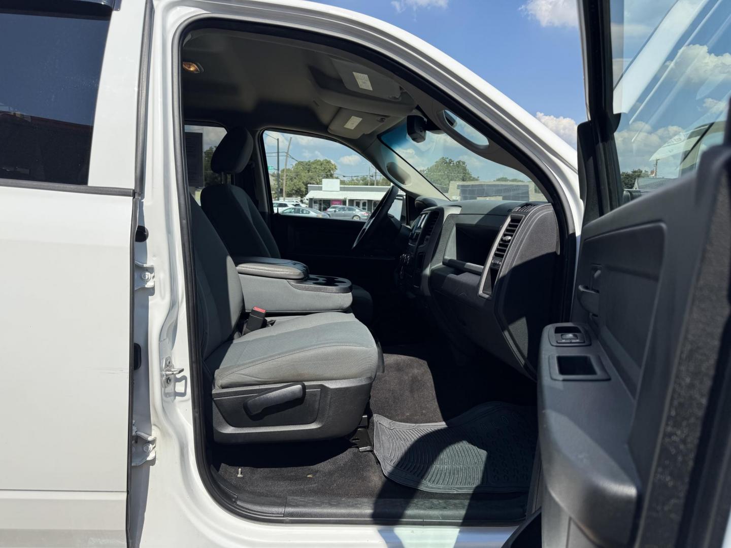 2018 WHITE /BLACK RAM 1500 EXPRESS; ST; TR (1C6RR6KG4JS) with an 3.6L engine, 8-Speed Automatic transmission, located at 5900 E. Lancaster Ave., Fort Worth, TX, 76112, (817) 457-5456, 0.000000, 0.000000 - Photo#15