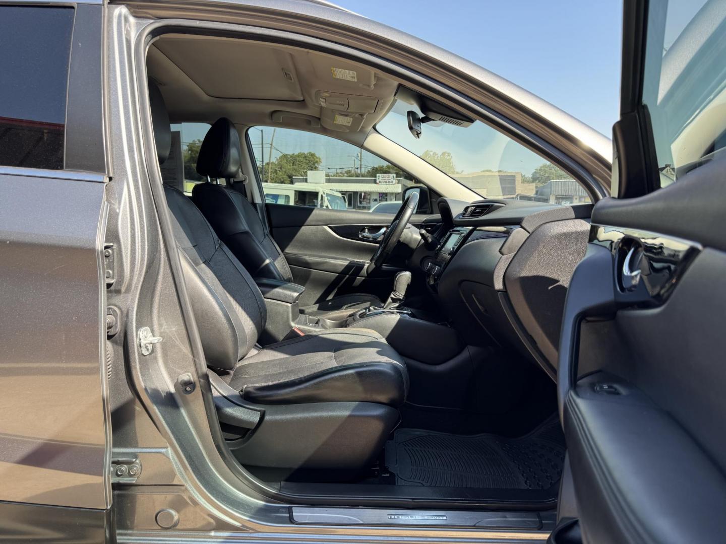 2017 GRAY /BLACK NISSAN ROGUE SPORT S; SL S (JN1BJ1CP5HW) with an 2.0L engine, CVT transmission, located at 5900 E. Lancaster Ave., Fort Worth, TX, 76112, (817) 457-5456, 0.000000, 0.000000 - Photo#15