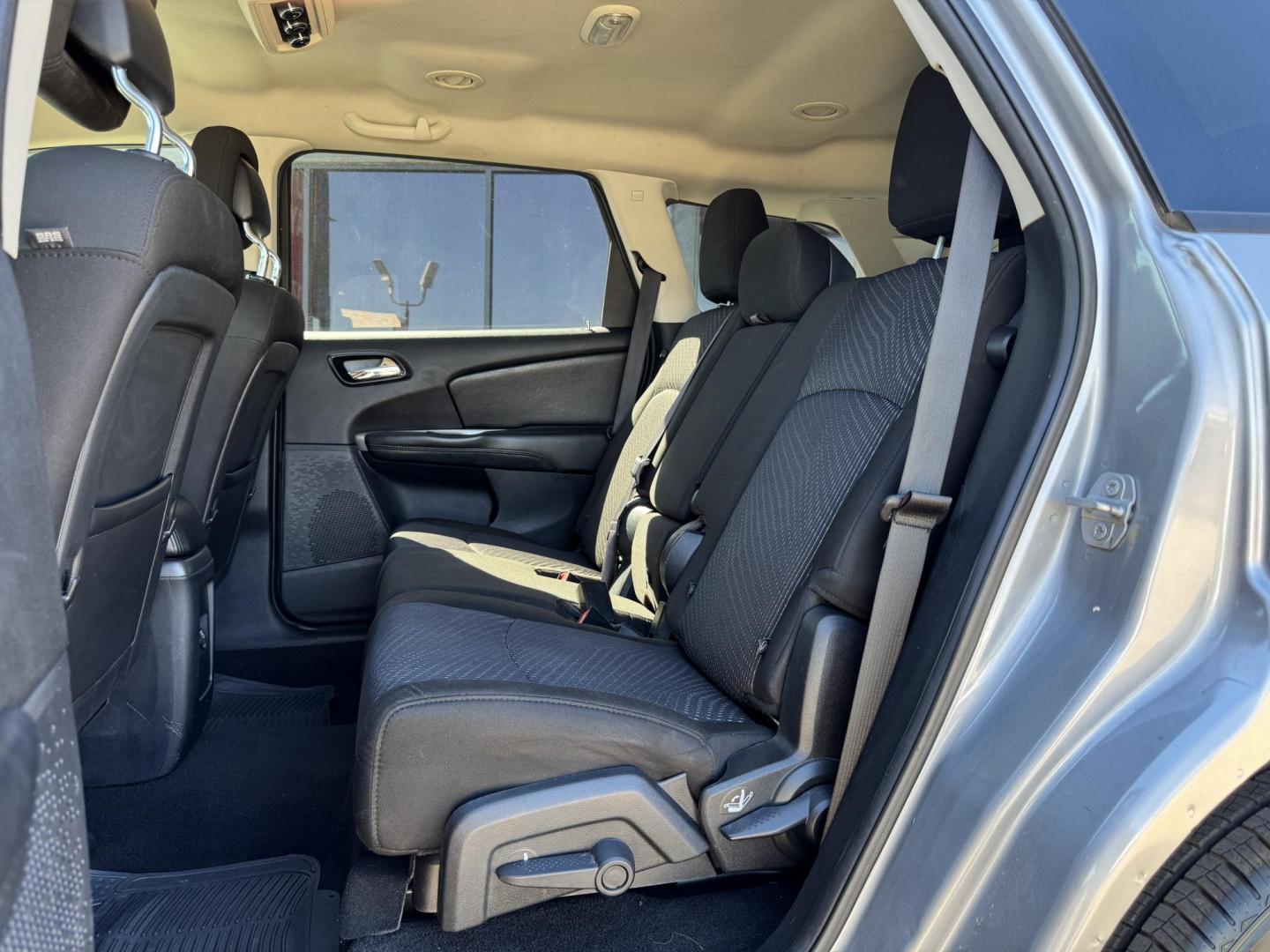 2020 SILVER DODGE JOURNEY SE (3C4PDCAB7LT) , located at 5900 E. Lancaster Ave., Fort Worth, TX, 76112, (817) 457-5456, 0.000000, 0.000000 - Photo#11