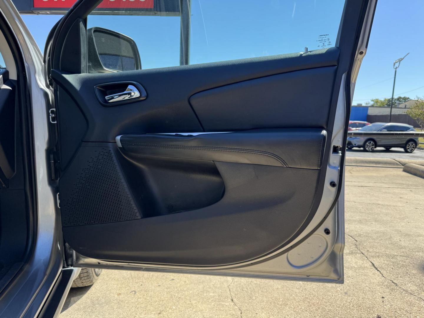 2020 SILVER DODGE JOURNEY SE (3C4PDCAB7LT) , located at 5900 E. Lancaster Ave., Fort Worth, TX, 76112, (817) 457-5456, 0.000000, 0.000000 - Photo#15