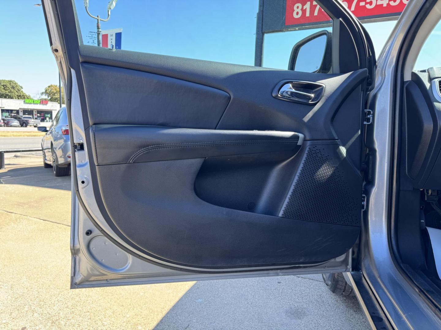 2020 SILVER DODGE JOURNEY SE (3C4PDCAB7LT) , located at 5900 E. Lancaster Ave., Fort Worth, TX, 76112, (817) 457-5456, 0.000000, 0.000000 - Photo#7