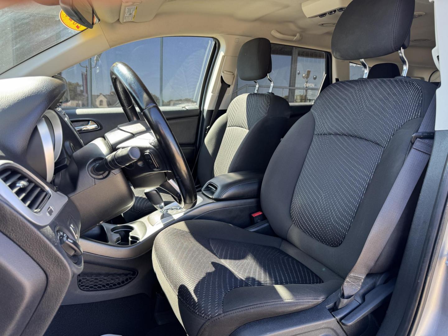 2020 SILVER DODGE JOURNEY SE (3C4PDCAB7LT) , located at 5900 E. Lancaster Ave., Fort Worth, TX, 76112, (817) 457-5456, 0.000000, 0.000000 - Photo#9