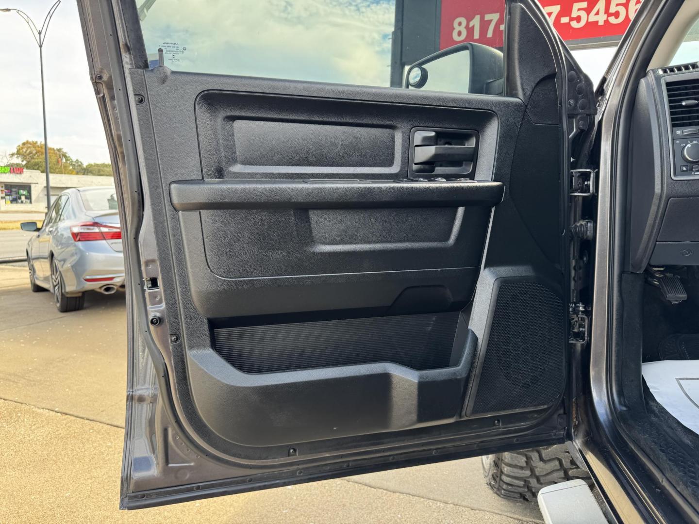 2019 GRAY /BLACK RAM 1500 CLASSIC EXPRESS (1C6RR6FG3KS) , located at 5900 E. Lancaster Ave., Fort Worth, TX, 76112, (817) 457-5456, 0.000000, 0.000000 - Photo#7