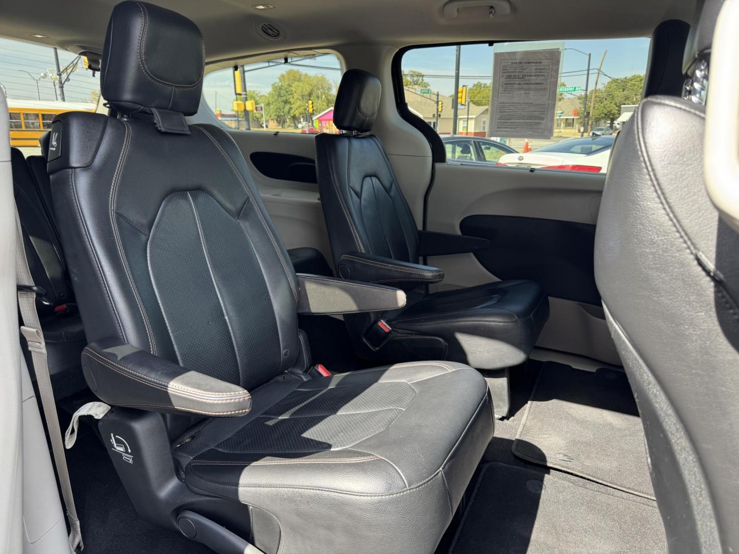 2018 RED CHRYSLER PACIFICA TOURING L (2C4RC1BG6JR) , located at 5900 E. Lancaster Ave., Fort Worth, TX, 76112, (817) 457-5456, 0.000000, 0.000000 - Photo#14