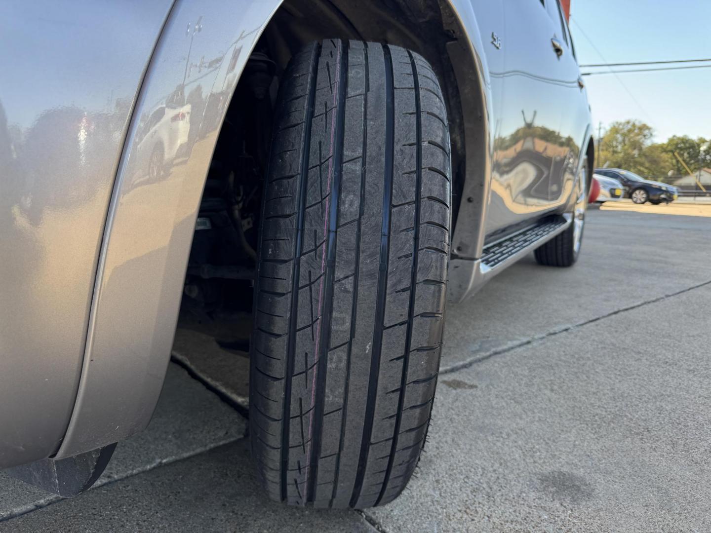 2014 GRAY /BLACK INFINITI QX80 BASE (JN8AZ2NF0E9) , located at 5900 E. Lancaster Ave., Fort Worth, TX, 76112, (817) 457-5456, 0.000000, 0.000000 - Photo#23