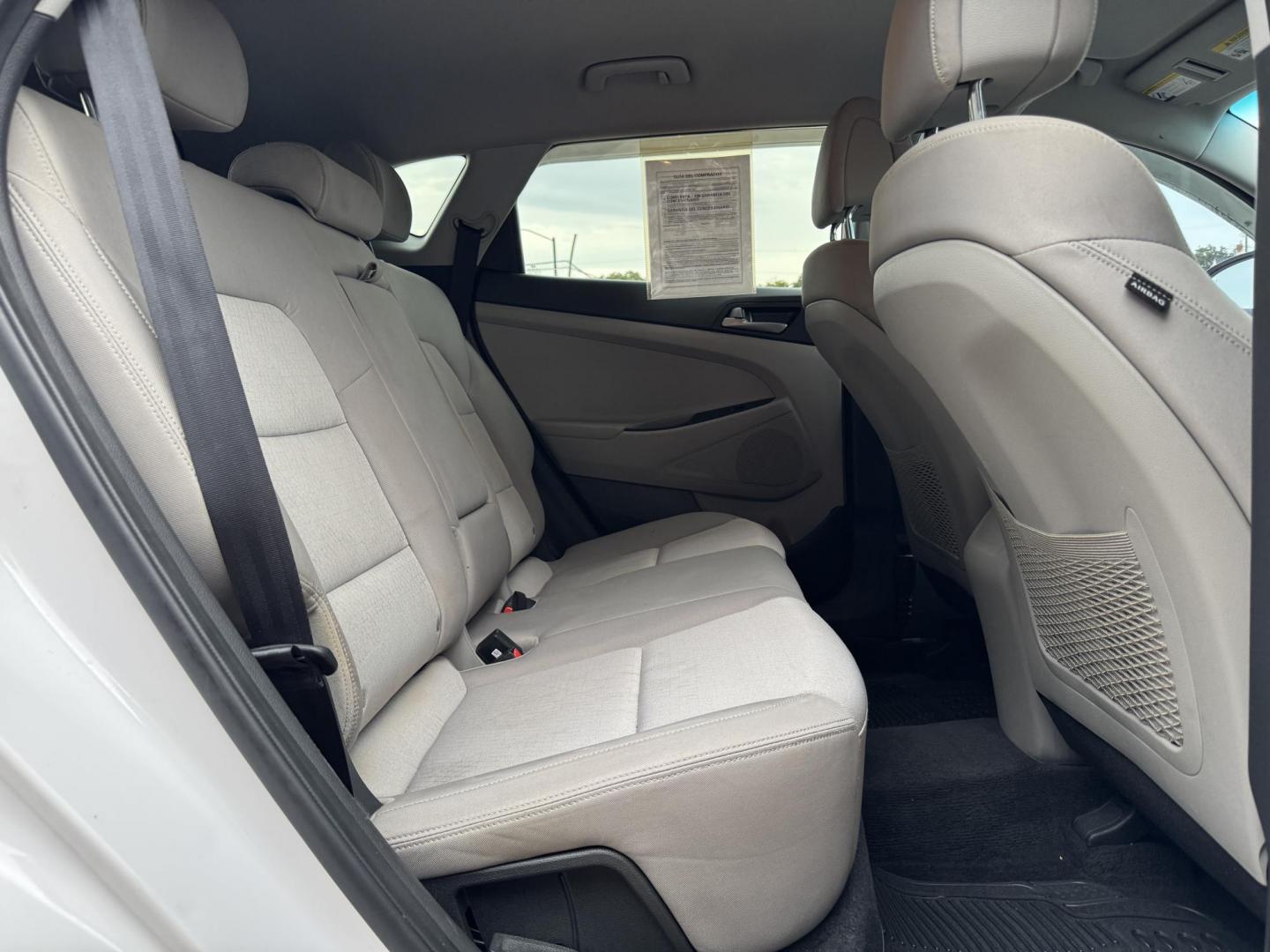 2016 WHITE HYUNDAI TUCSON LIMITED; SPOR (KM8J33A23GU) , located at 5900 E. Lancaster Ave., Fort Worth, TX, 76112, (817) 457-5456, 0.000000, 0.000000 - Photo#14