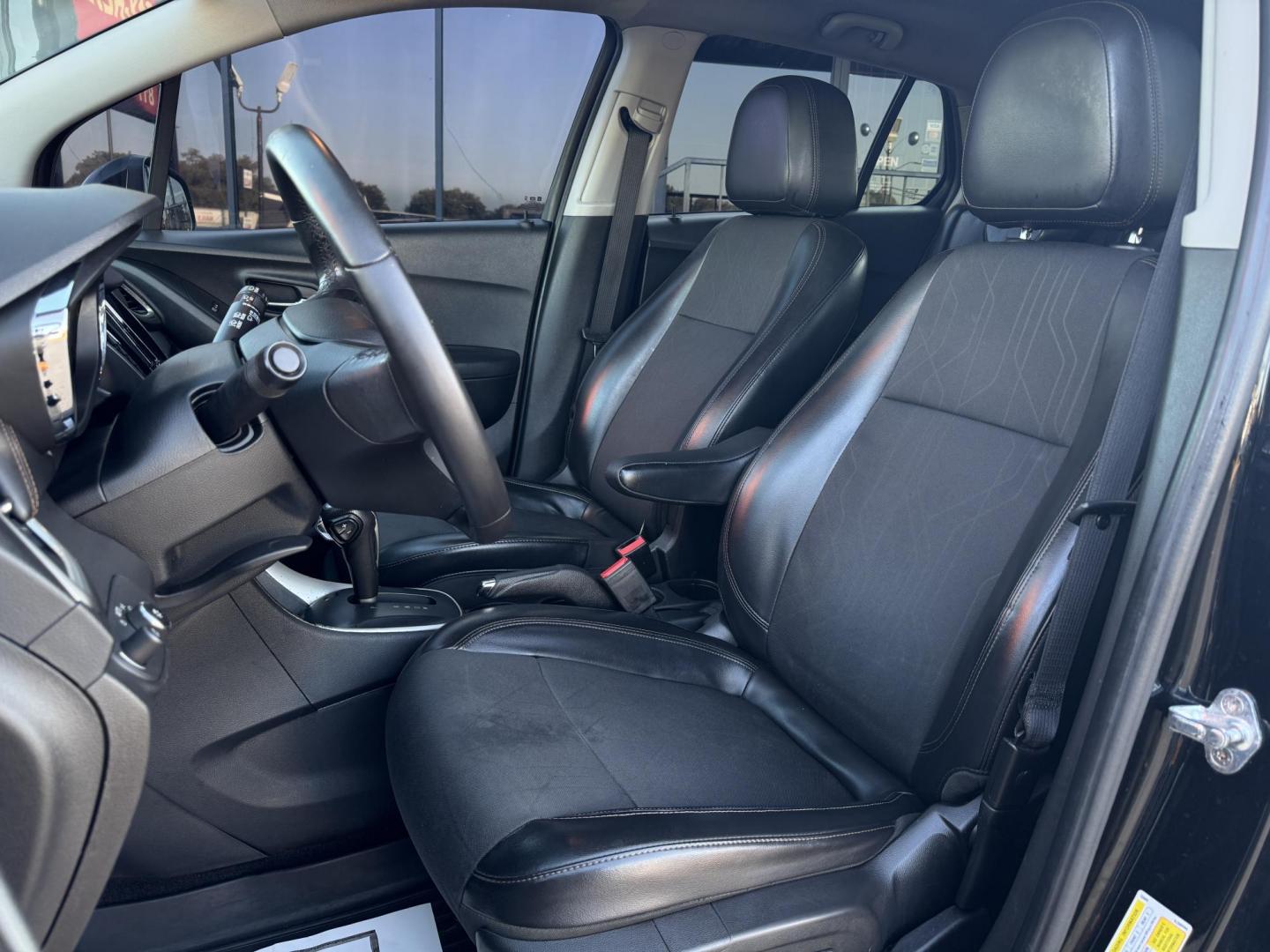 2019 BLACK CHEVROLET TRAX 1LT (KL7CJLSB3KB) , located at 5900 E. Lancaster Ave., Fort Worth, TX, 76112, (817) 457-5456, 0.000000, 0.000000 - Photo#9