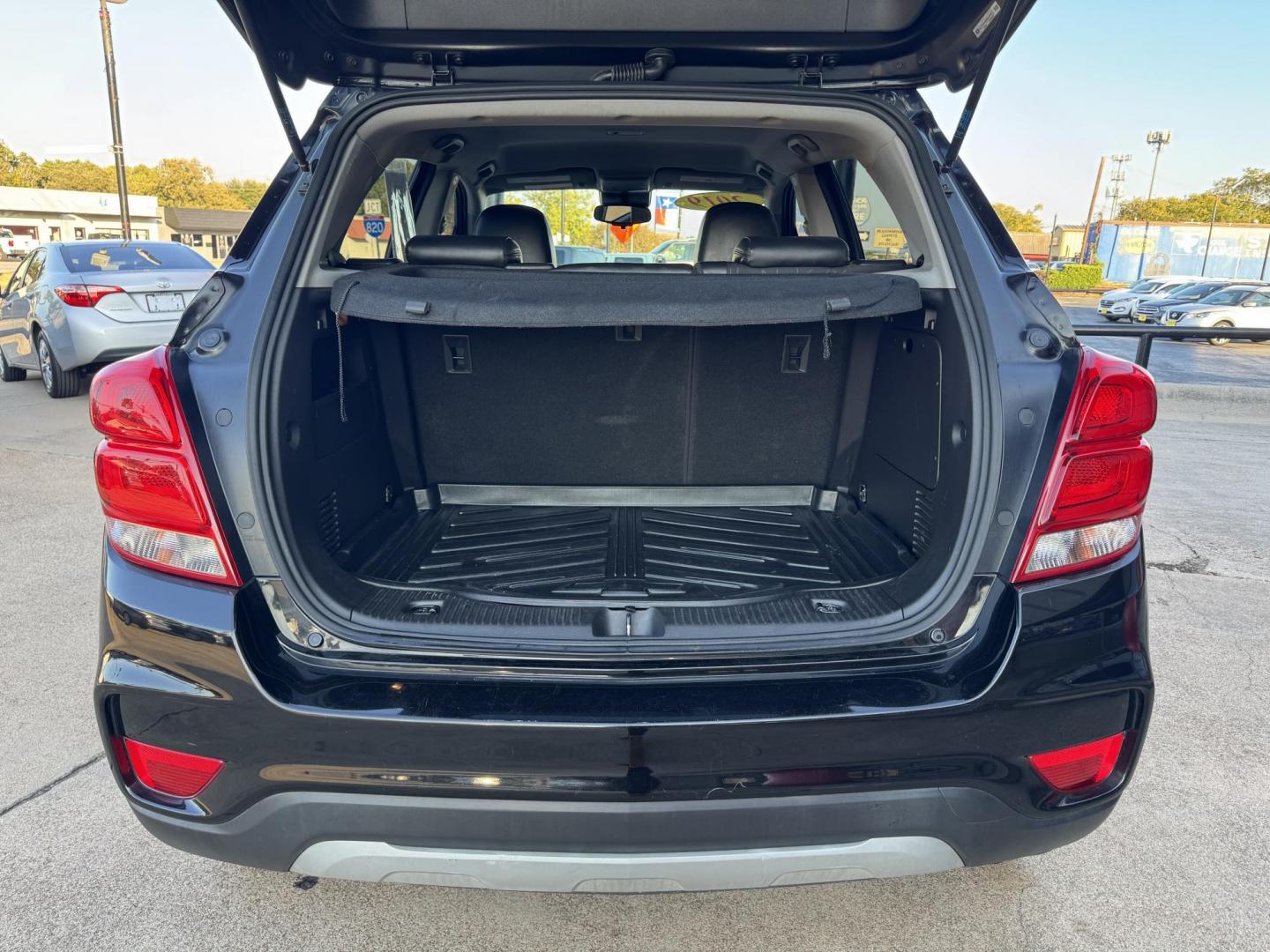 2019 BLACK CHEVROLET TRAX 1LT (KL7CJLSB3KB) , located at 5900 E. Lancaster Ave., Fort Worth, TX, 76112, (817) 457-5456, 0.000000, 0.000000 - Photo#5