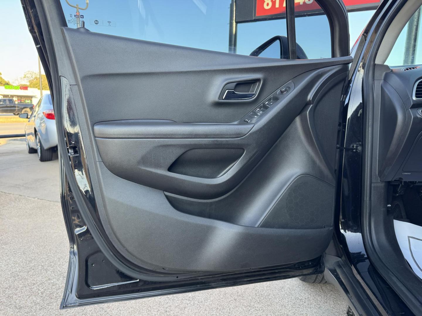 2019 BLACK CHEVROLET TRAX 1LT (KL7CJLSB3KB) , located at 5900 E. Lancaster Ave., Fort Worth, TX, 76112, (817) 457-5456, 0.000000, 0.000000 - Photo#7