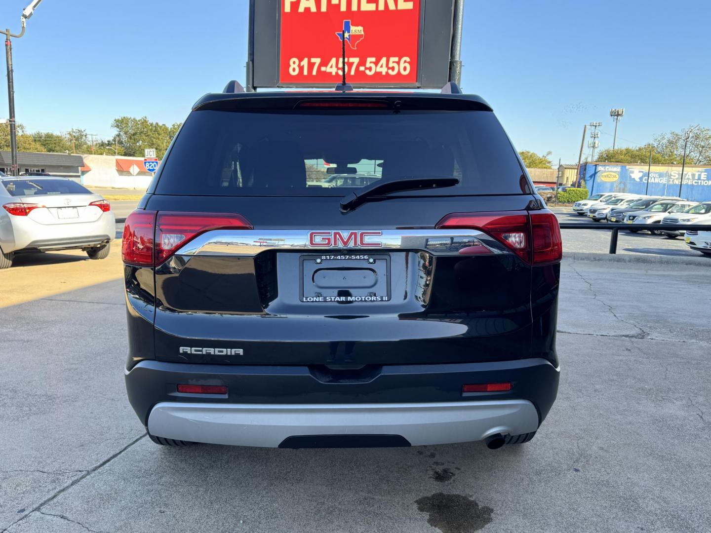 2017 BLACK GMC ACADIA SLE2 (1GKKNLLA3HZ) , located at 5900 E. Lancaster Ave., Fort Worth, TX, 76112, (817) 457-5456, 0.000000, 0.000000 - Photo#4