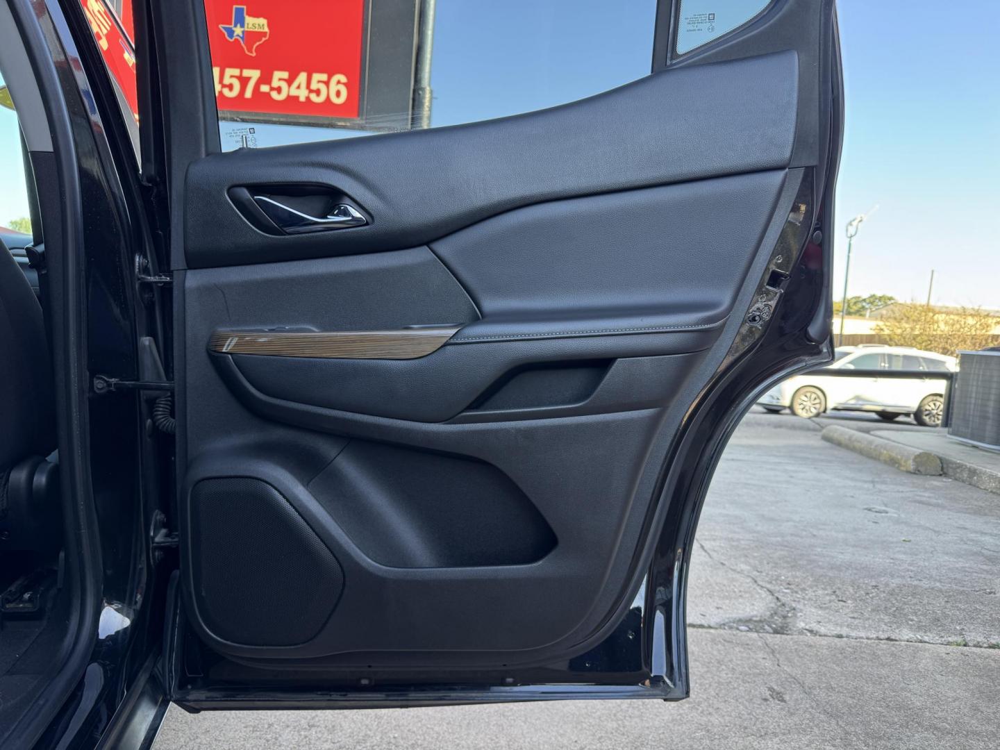 2017 BLACK GMC ACADIA SLE2 (1GKKNLLA3HZ) , located at 5900 E. Lancaster Ave., Fort Worth, TX, 76112, (817) 457-5456, 0.000000, 0.000000 - Photo#14