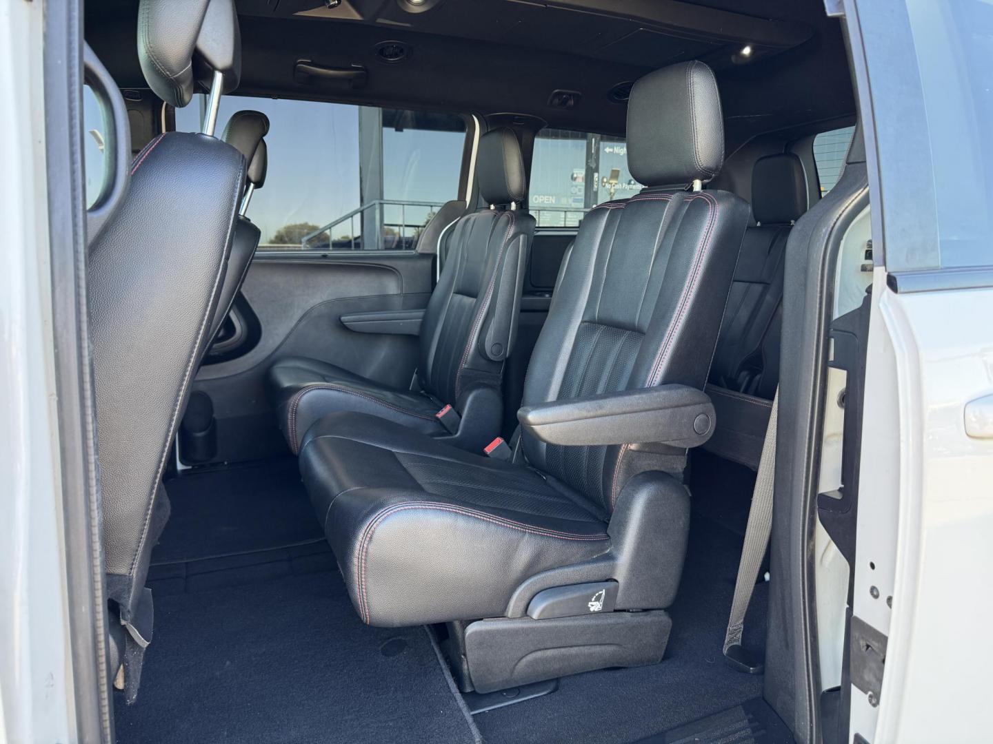2019 WHITE DODGE GRAND CARAVAN GT (2C4RDGEG8KR) , located at 5900 E. Lancaster Ave., Fort Worth, TX, 76112, (817) 457-5456, 0.000000, 0.000000 - Photo#11