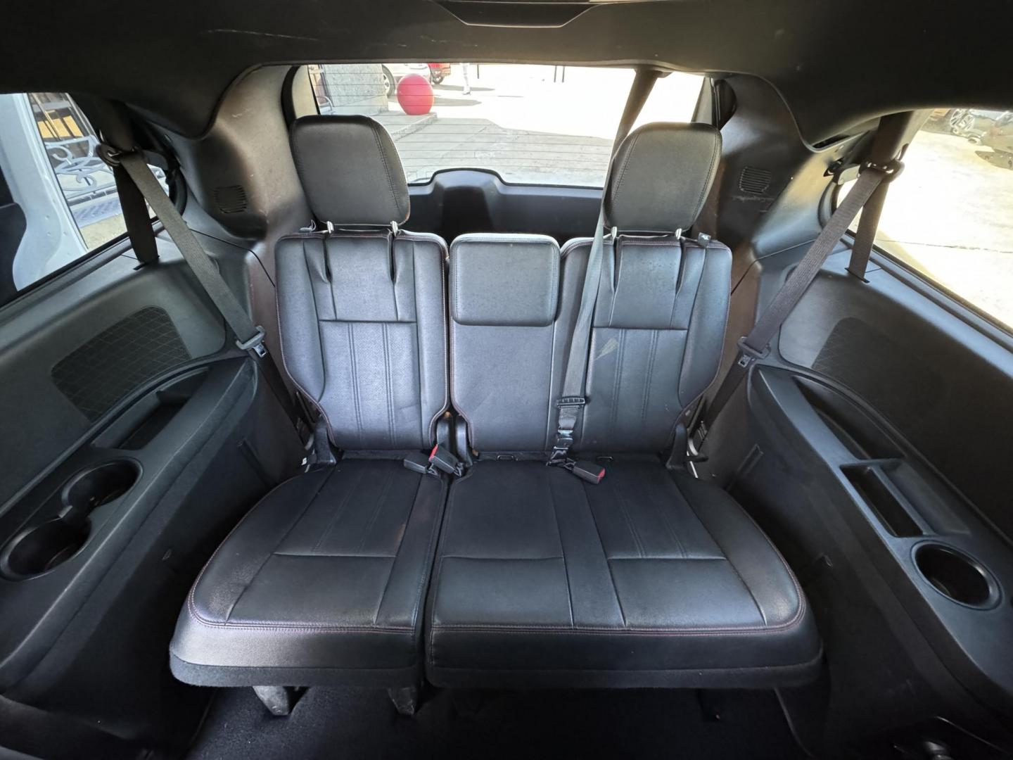 2019 WHITE DODGE GRAND CARAVAN GT (2C4RDGEG8KR) , located at 5900 E. Lancaster Ave., Fort Worth, TX, 76112, (817) 457-5456, 0.000000, 0.000000 - Photo#12