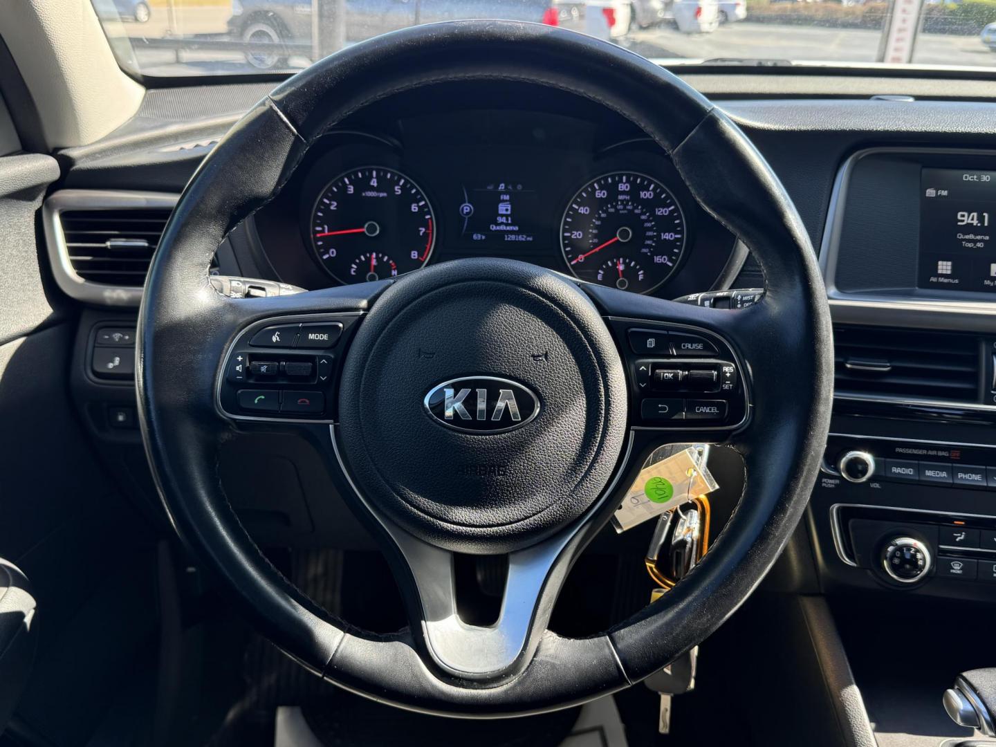 2018 WHITE KIA OPTIMA LX; S (5XXGT4L30JG) , located at 5900 E. Lancaster Ave., Fort Worth, TX, 76112, (817) 457-5456, 0.000000, 0.000000 - Photo#18