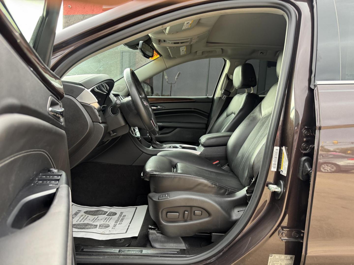 2015 BROWN CADILLAC SRX PERFORMANCE (3GYFNCE33FS) , located at 5900 E. Lancaster Ave., Fort Worth, TX, 76112, (817) 457-5456, 0.000000, 0.000000 - Photo#8