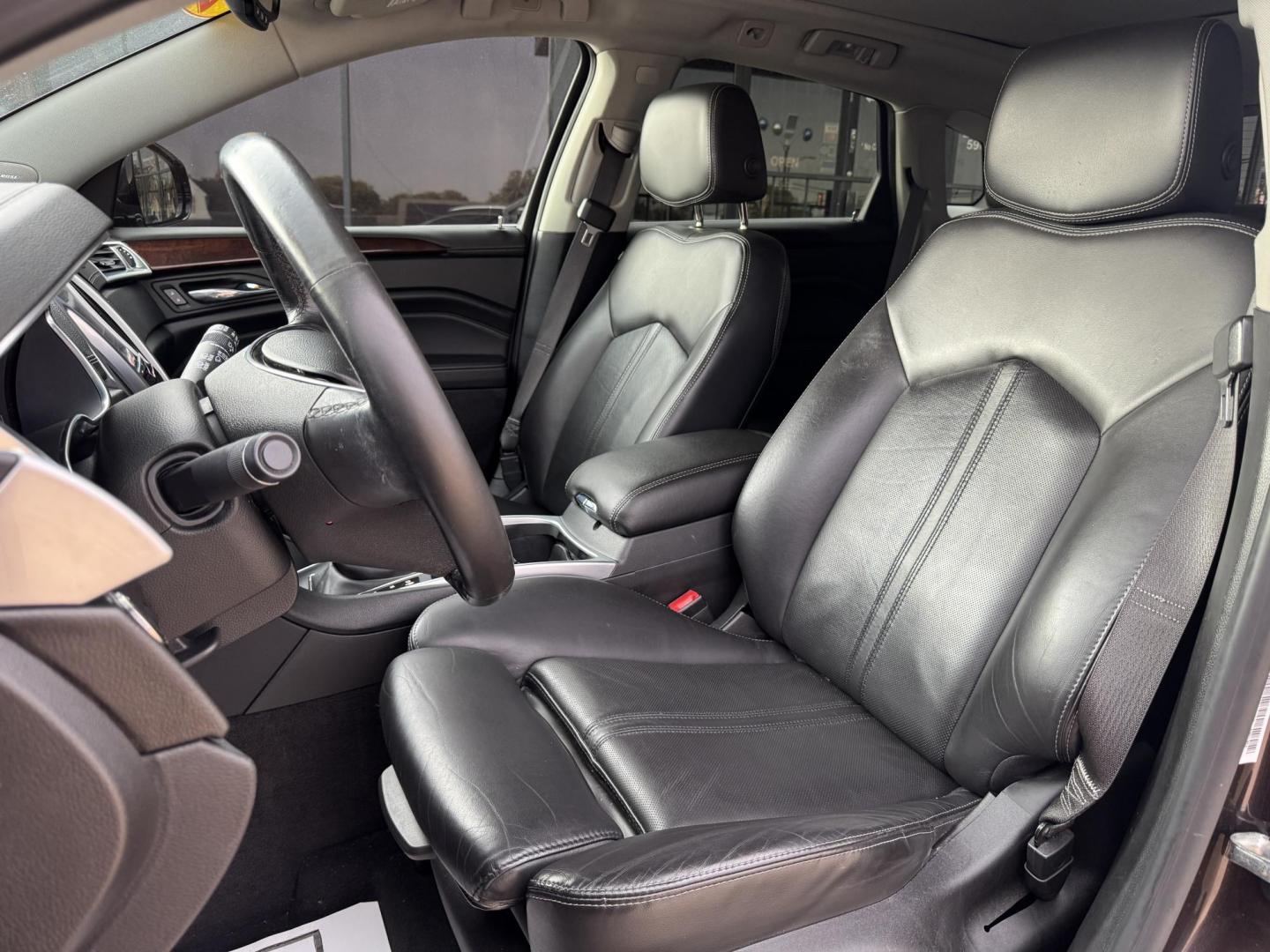 2015 BROWN CADILLAC SRX PERFORMANCE (3GYFNCE33FS) , located at 5900 E. Lancaster Ave., Fort Worth, TX, 76112, (817) 457-5456, 0.000000, 0.000000 - Photo#9