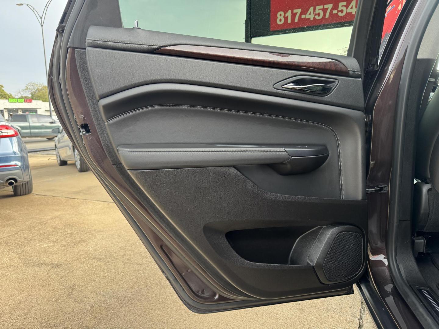 2015 BROWN CADILLAC SRX PERFORMANCE (3GYFNCE33FS) , located at 5900 E. Lancaster Ave., Fort Worth, TX, 76112, (817) 457-5456, 0.000000, 0.000000 - Photo#10