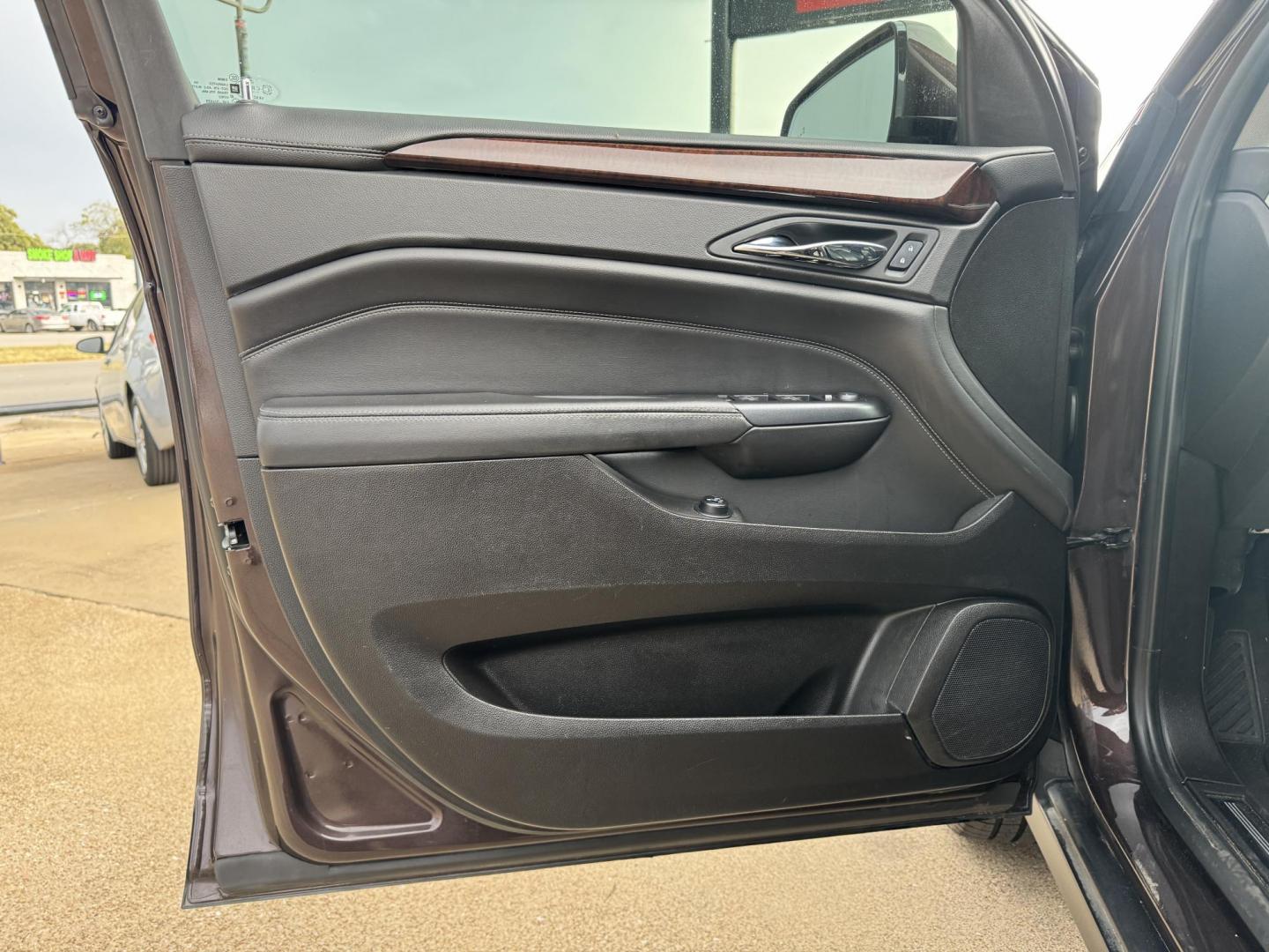 2015 BROWN CADILLAC SRX PERFORMANCE (3GYFNCE33FS) , located at 5900 E. Lancaster Ave., Fort Worth, TX, 76112, (817) 457-5456, 0.000000, 0.000000 - Photo#7