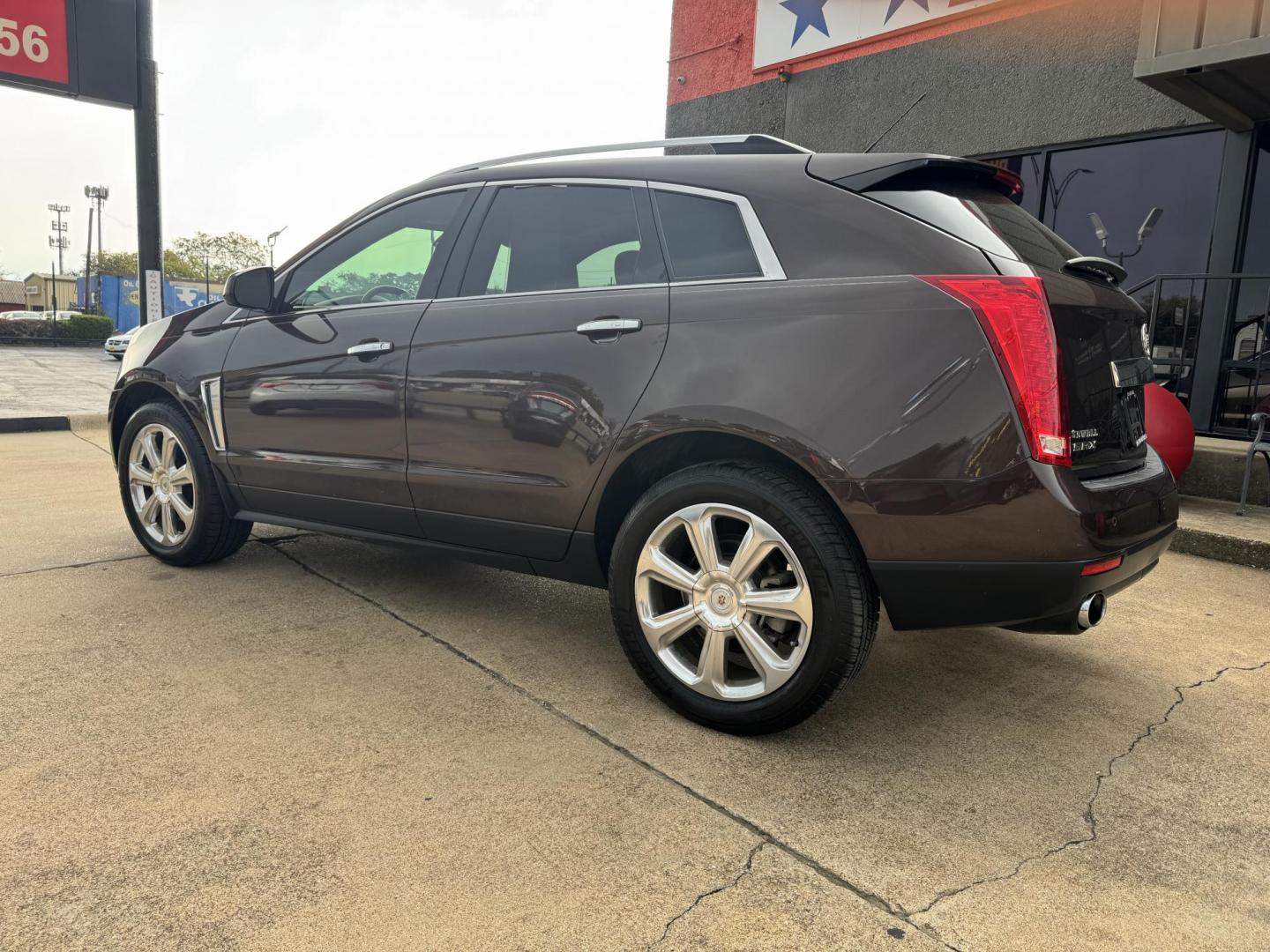 2015 BROWN CADILLAC SRX PERFORMANCE (3GYFNCE33FS) , located at 5900 E. Lancaster Ave., Fort Worth, TX, 76112, (817) 457-5456, 0.000000, 0.000000 - Photo#6