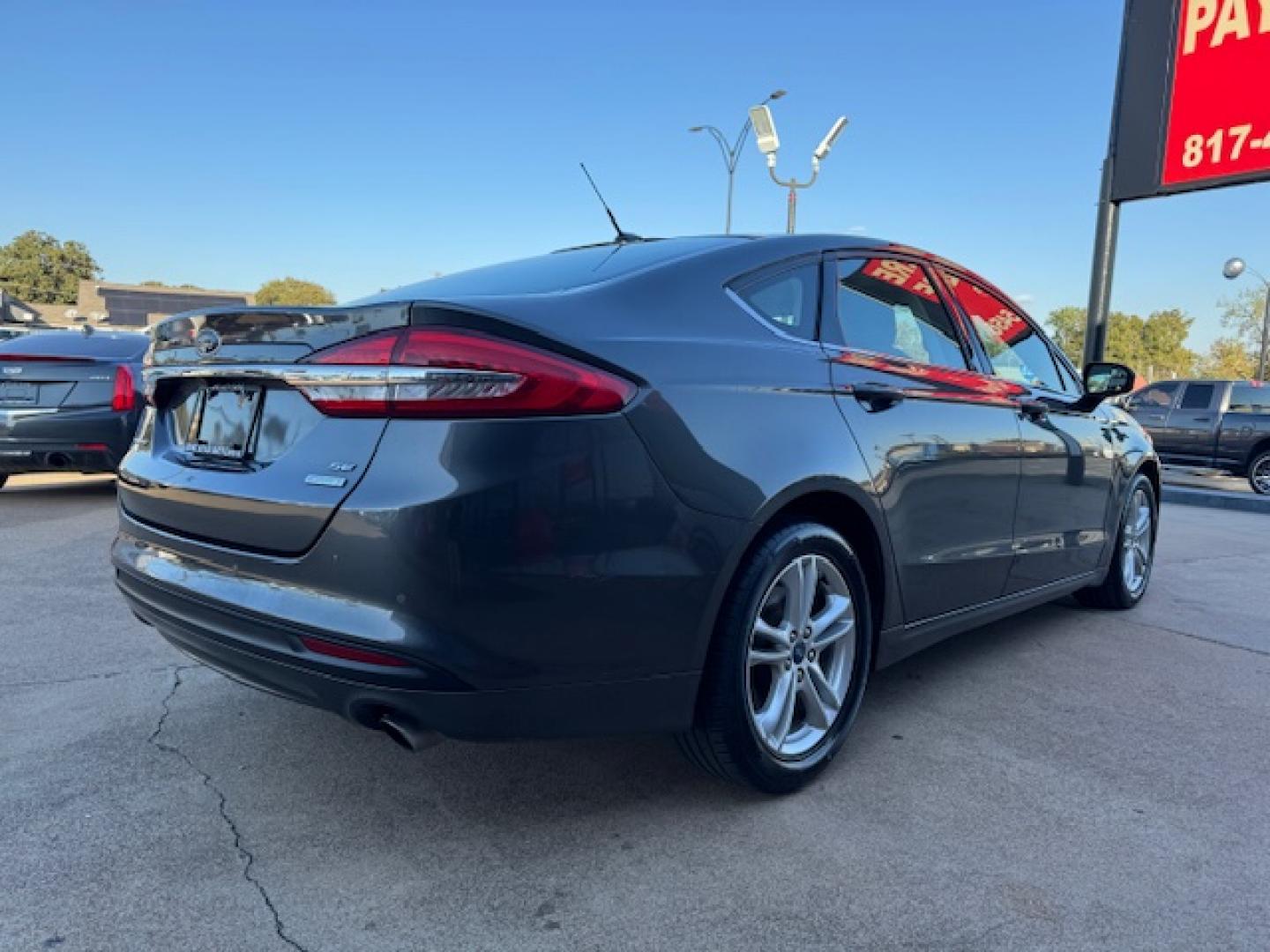 2018 GRAY FORD FUSION SE (3FA6P0HD6JR) , located at 5900 E. Lancaster Ave., Fort Worth, TX, 76112, (817) 457-5456, 0.000000, 0.000000 - Photo#3