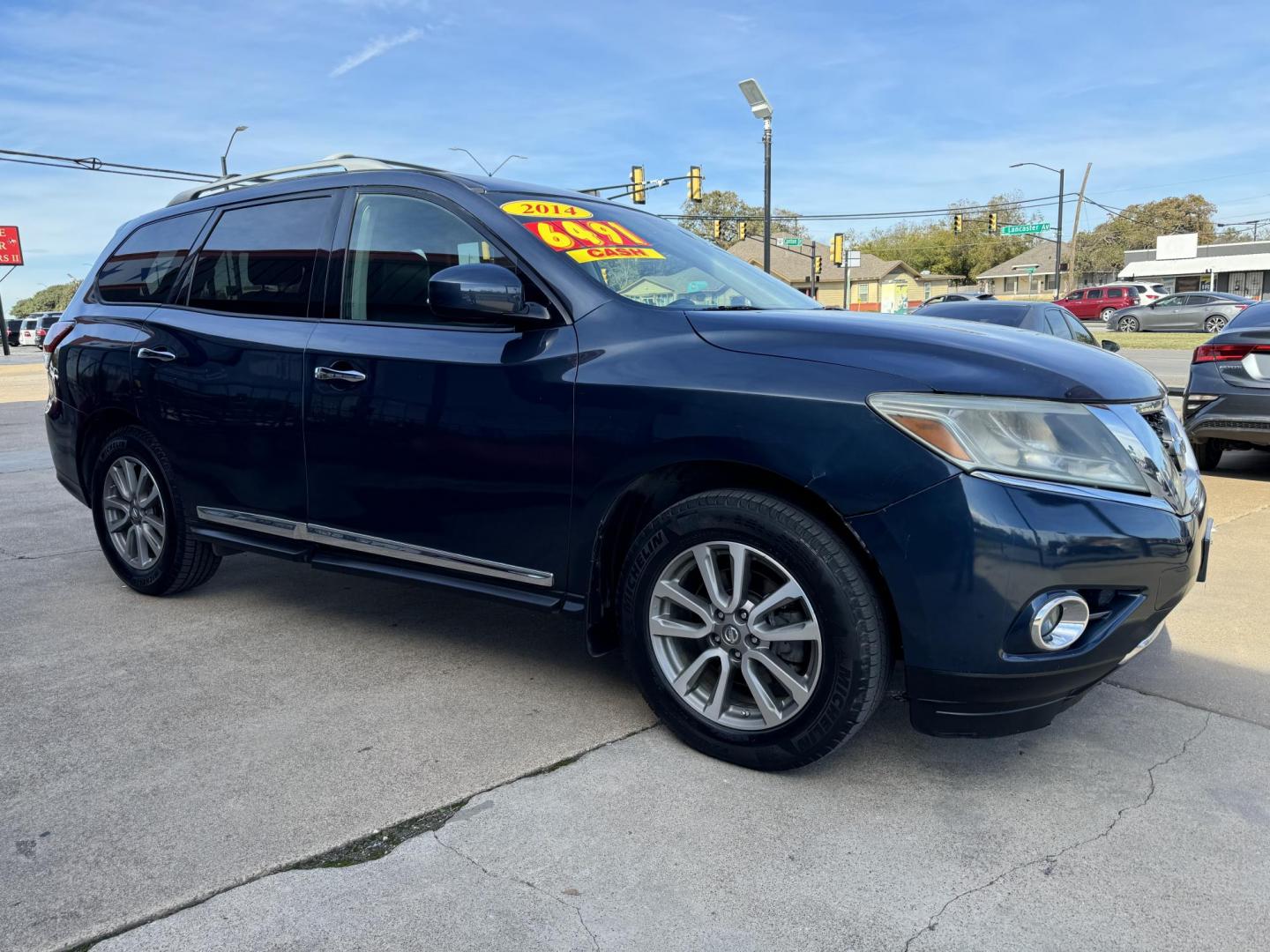 2014 BLUE NISSAN PATHFINDER S; SL; PL (5N1AR2MN6EC) , located at 5900 E. Lancaster Ave., Fort Worth, TX, 76112, (817) 457-5456, 0.000000, 0.000000 - This is a 2014 NISSAN PATHFINDER 4 DR WAGON that is in excellent condition. The interior is clean with no rips or tears or stains. All power windows, door locks and seats. Ice cold AC for those hot Texas summer days. It is equipped with a CD player, AM/FM radio, AUX port, Bluetooth connectivity and - Photo#3