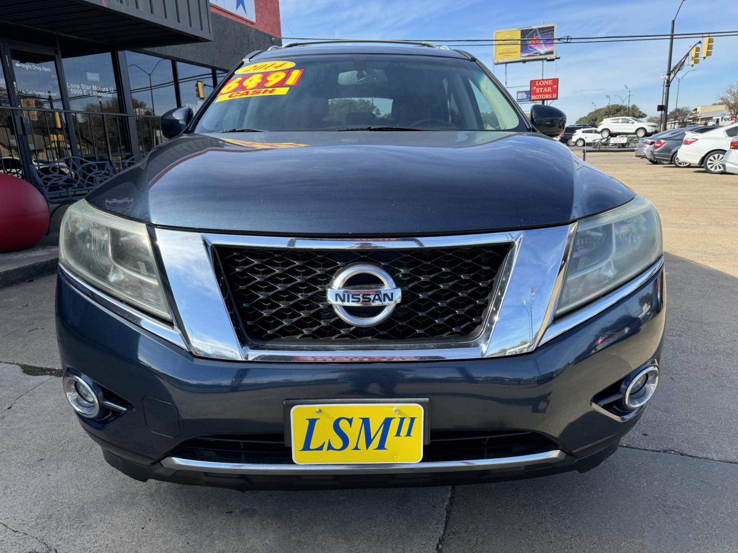 2014 BLUE NISSAN PATHFINDER S; SL; PL (5N1AR2MN6EC) , located at 5900 E. Lancaster Ave., Fort Worth, TX, 76112, (817) 457-5456, 0.000000, 0.000000 - This is a 2014 NISSAN PATHFINDER 4 DR WAGON that is in excellent condition. The interior is clean with no rips or tears or stains. All power windows, door locks and seats. Ice cold AC for those hot Texas summer days. It is equipped with a CD player, AM/FM radio, AUX port, Bluetooth connectivity and - Photo#2