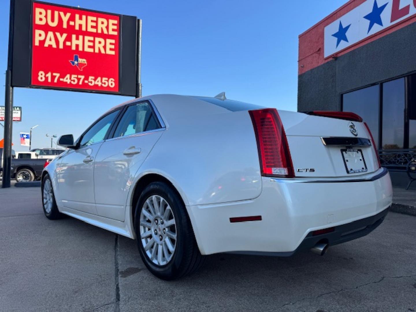 2012 WHITE CADILLAC CTS LUXURY (1G6DE5E50C0) , located at 5900 E. Lancaster Ave., Fort Worth, TX, 76112, (817) 457-5456, 0.000000, 0.000000 - Photo#6