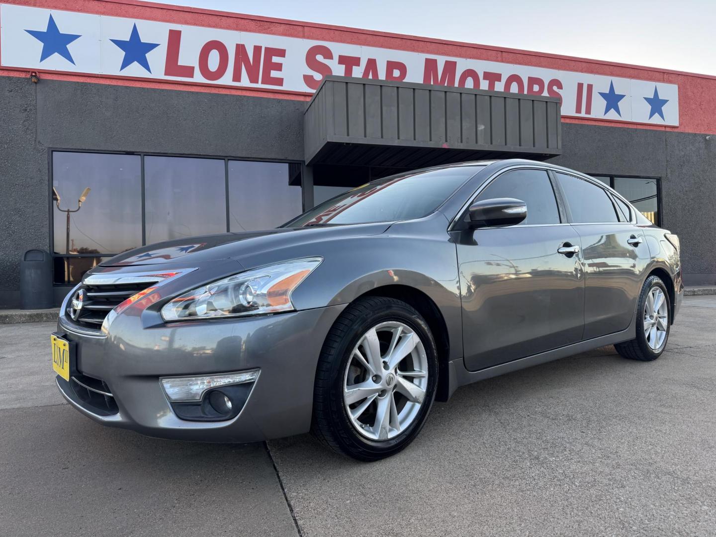 2014 GRAY NISSAN ALTIMA 2.5; 2.5 S; 2 (1N4AL3AP3EC) , located at 5900 E. Lancaster Ave., Fort Worth, TX, 76112, (817) 457-5456, 0.000000, 0.000000 - Photo#0