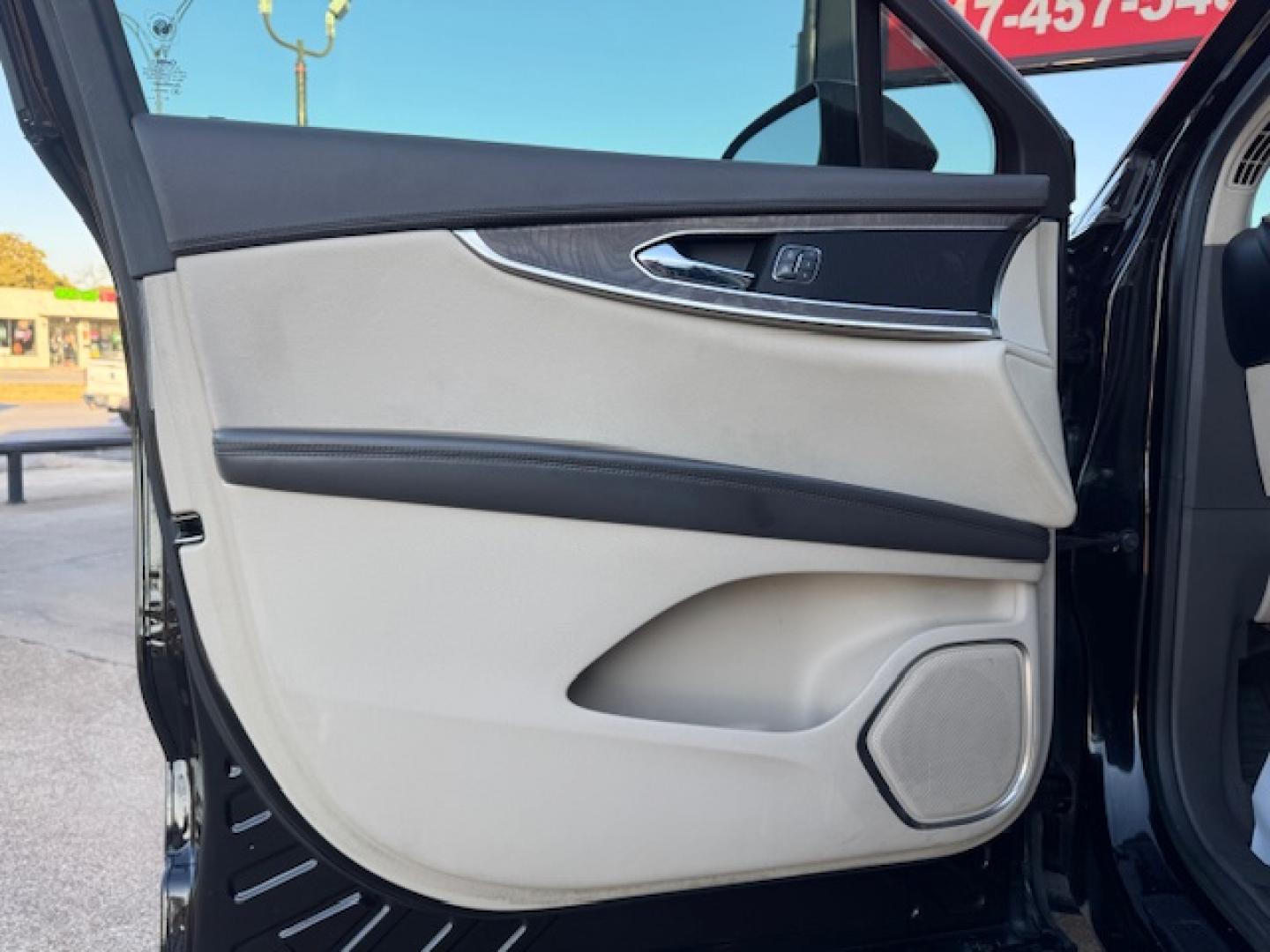 2016 BLACK LINCOLN MKX SELECT (2LMTJ6KR1GB) , located at 5900 E. Lancaster Ave., Fort Worth, TX, 76112, (817) 457-5456, 0.000000, 0.000000 - Photo#7