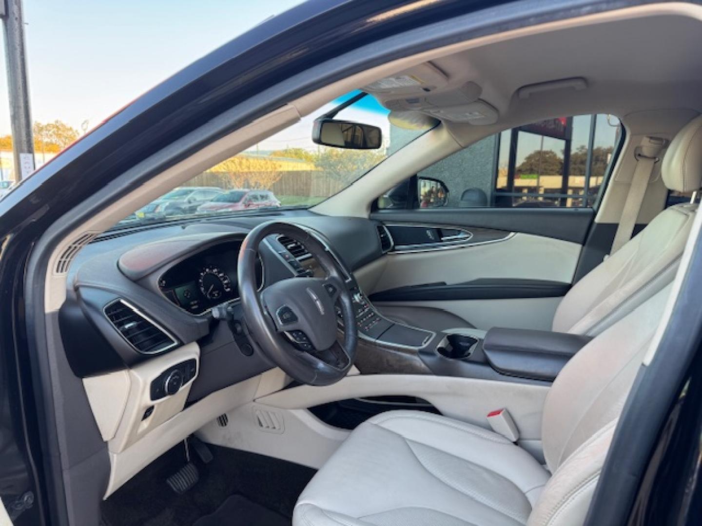2016 BLACK LINCOLN MKX SELECT (2LMTJ6KR1GB) , located at 5900 E. Lancaster Ave., Fort Worth, TX, 76112, (817) 457-5456, 0.000000, 0.000000 - Photo#8