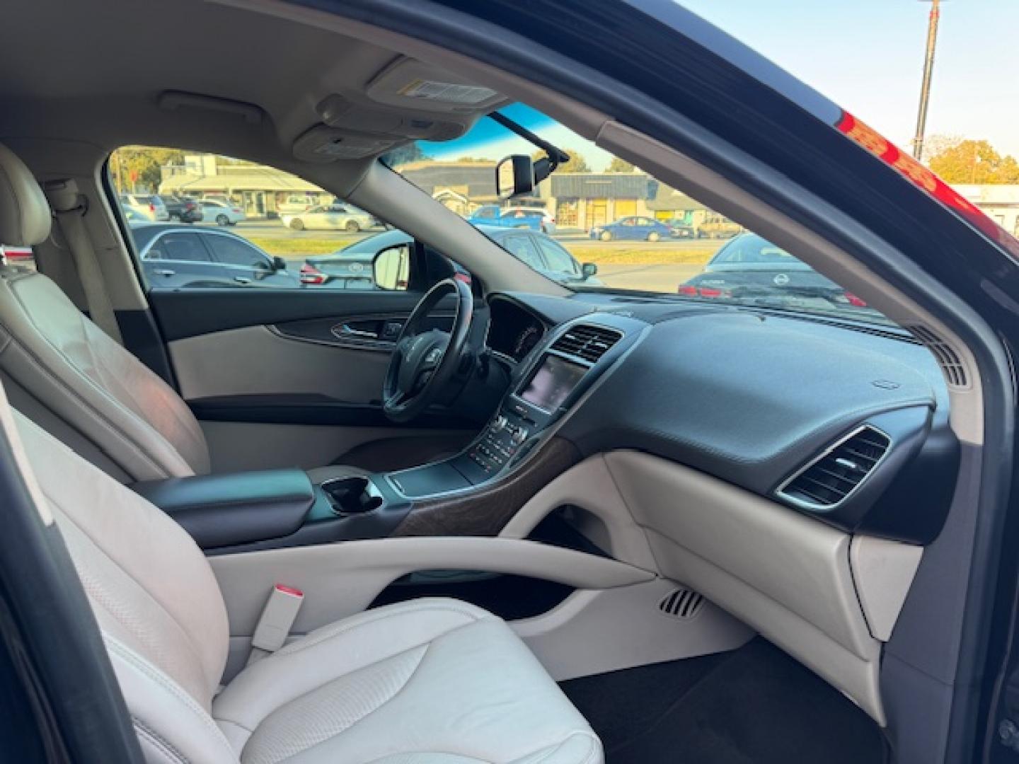 2016 BLACK LINCOLN MKX SELECT (2LMTJ6KR1GB) , located at 5900 E. Lancaster Ave., Fort Worth, TX, 76112, (817) 457-5456, 0.000000, 0.000000 - Photo#18