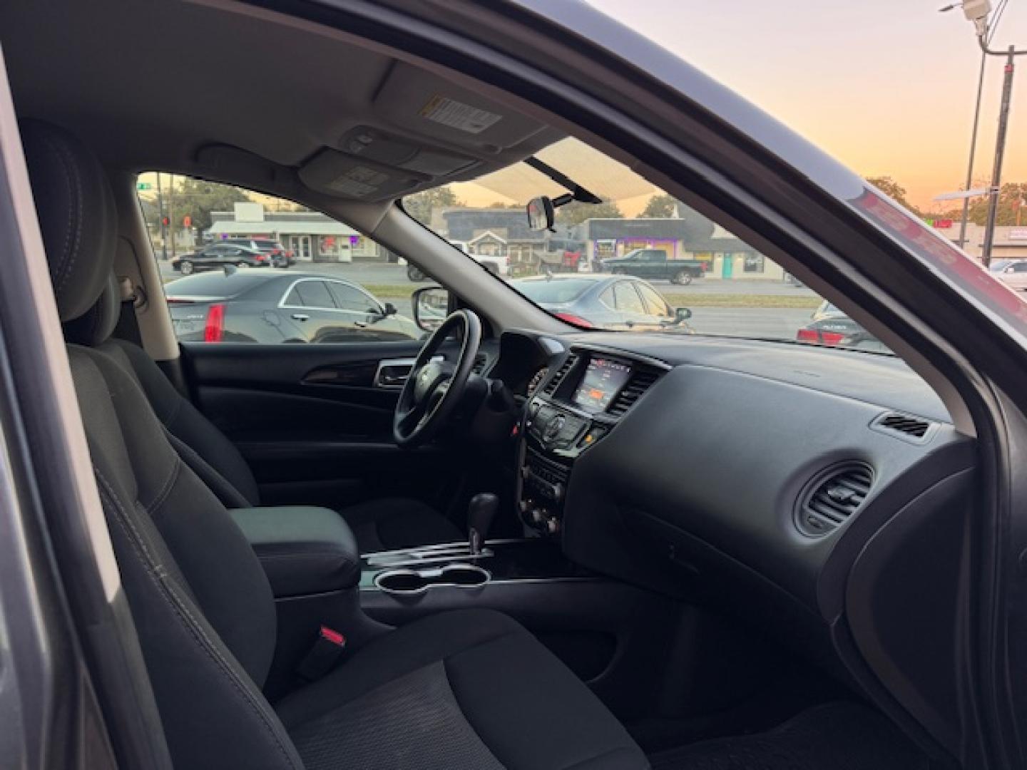 2020 GRAY NISSAN PATHFINDER S (5N1DR2AN6LC) , located at 5900 E. Lancaster Ave., Fort Worth, TX, 76112, (817) 457-5456, 0.000000, 0.000000 - Photo#21