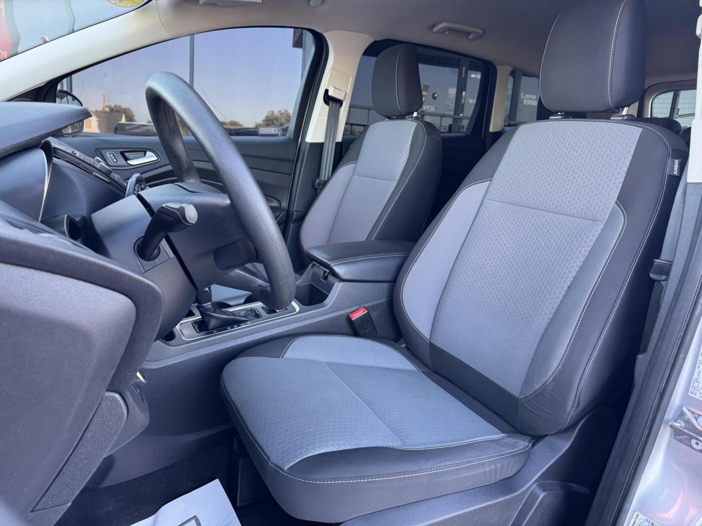 2018 SILVER FORD ESCAPE SE (1FMCU0GD9JU) , located at 5900 E. Lancaster Ave., Fort Worth, TX, 76112, (817) 457-5456, 0.000000, 0.000000 - Photo#9