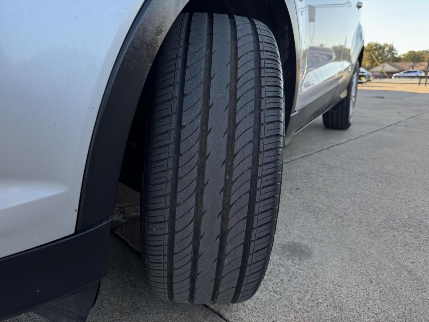 2018 SILVER FORD ESCAPE SE (1FMCU0GD9JU) , located at 5900 E. Lancaster Ave., Fort Worth, TX, 76112, (817) 457-5456, 0.000000, 0.000000 - Photo#20