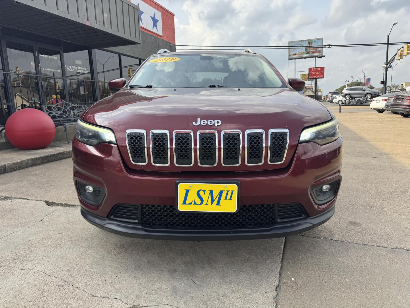 2019 RED JEEP CHEROKEE LATITUDE; N (1C4PJLCB5KD) , located at 5900 E. Lancaster Ave., Fort Worth, TX, 76112, (817) 457-5456, 0.000000, 0.000000 - Photo#1