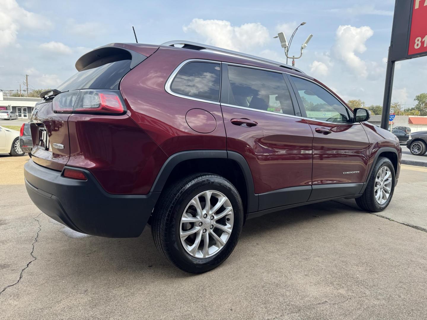 2019 RED JEEP CHEROKEE LATITUDE; N (1C4PJLCB5KD) , located at 5900 E. Lancaster Ave., Fort Worth, TX, 76112, (817) 457-5456, 0.000000, 0.000000 - Photo#3