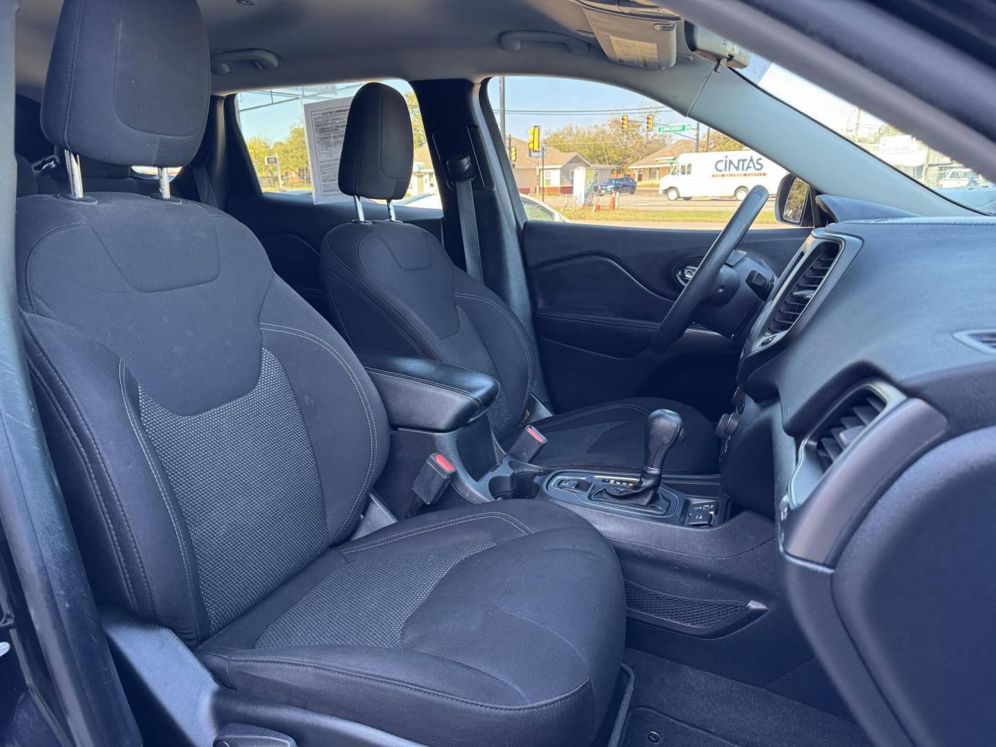 2020 BLACK JEEP CHEROKEE LATITUDE; N (1C4PJLCBXLD) , located at 5900 E. Lancaster Ave., Fort Worth, TX, 76112, (817) 457-5456, 0.000000, 0.000000 - Photo#16