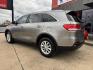 2017 GRAY KIA SORENTO LX; L (5XYPG4A35HG) , located at 5900 E. Lancaster Ave., Fort Worth, TX, 76112, (817) 457-5456, 0.000000, 0.000000 - Photo#6