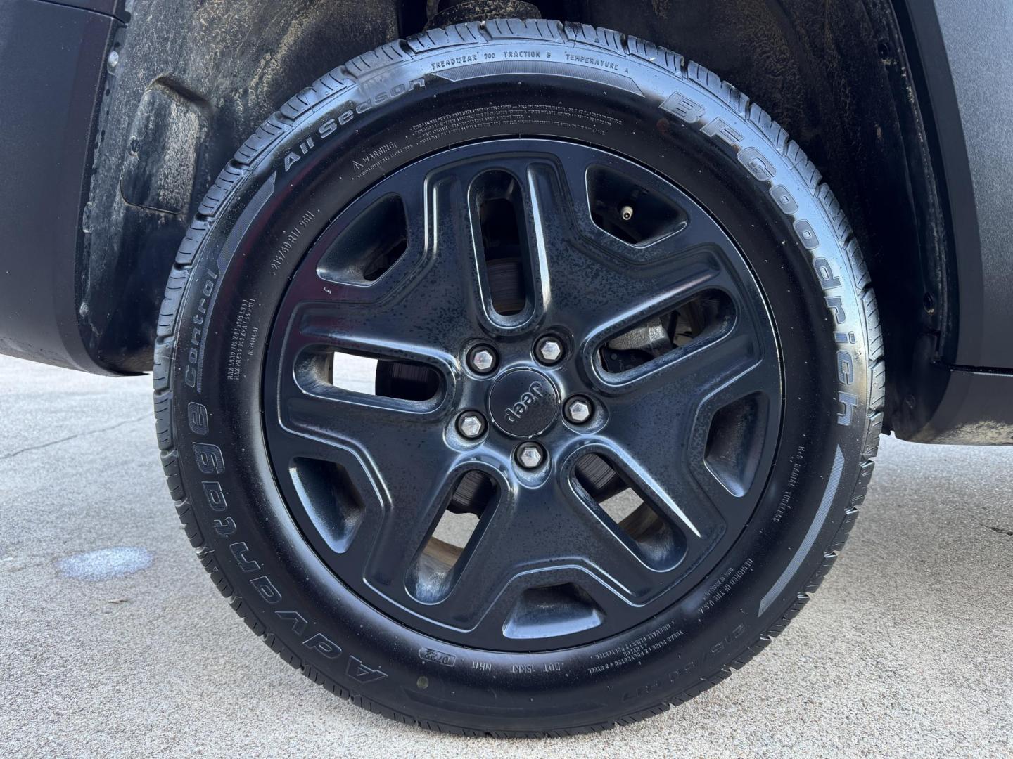 2019 RED JEEP RENEGADE SPORT (ZACNJBAB3KP) , located at 5900 E. Lancaster Ave., Fort Worth, TX, 76112, (817) 457-5456, 0.000000, 0.000000 - Photo#21