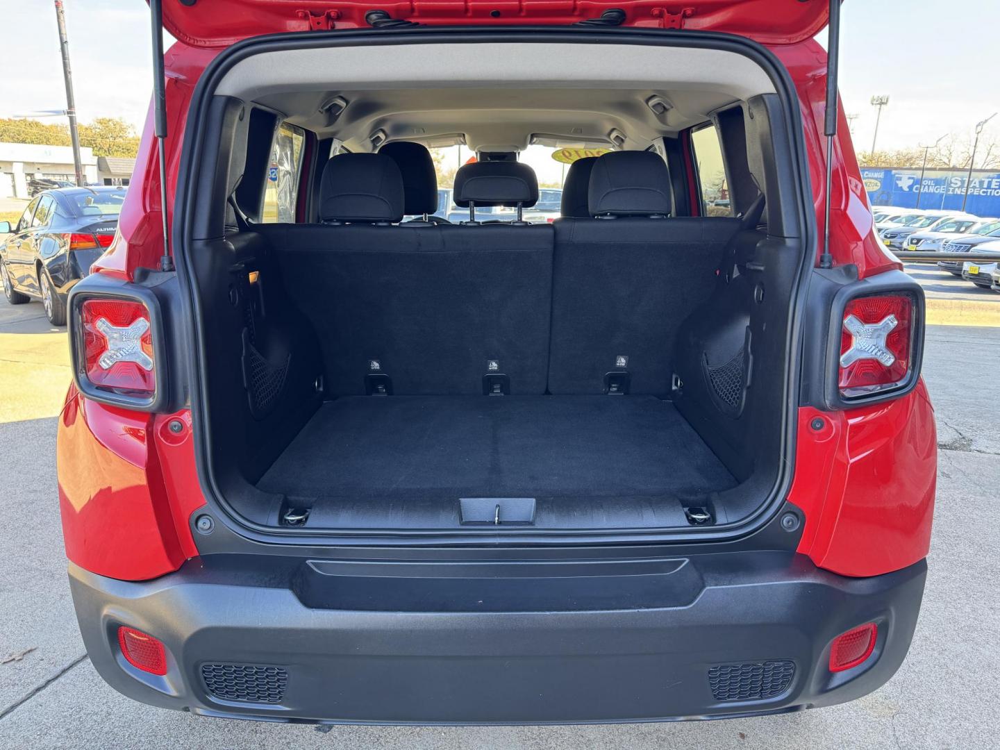 2019 RED JEEP RENEGADE SPORT (ZACNJBAB3KP) , located at 5900 E. Lancaster Ave., Fort Worth, TX, 76112, (817) 457-5456, 0.000000, 0.000000 - Photo#5