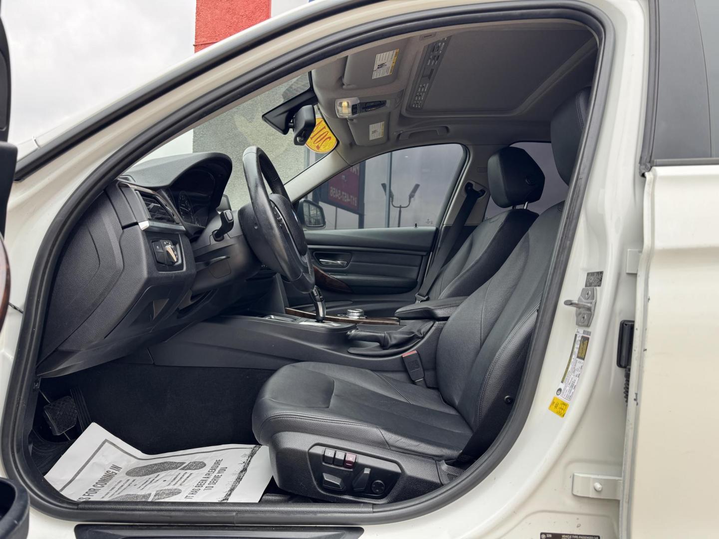 2014 WHITE BMW 3 SERIES 328I (WBA3A5G50EN) , located at 5900 E. Lancaster Ave., Fort Worth, TX, 76112, (817) 457-5456, 0.000000, 0.000000 - Photo#8