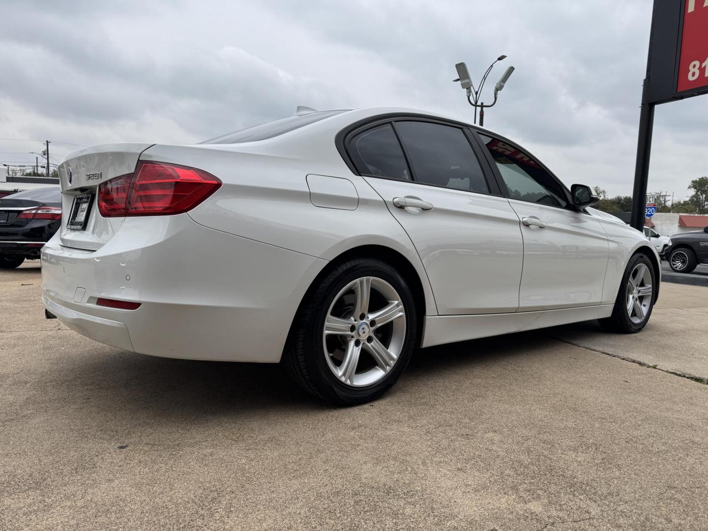 2014 WHITE BMW 3 SERIES 328I (WBA3A5G50EN) , located at 5900 E. Lancaster Ave., Fort Worth, TX, 76112, (817) 457-5456, 0.000000, 0.000000 - Photo#3