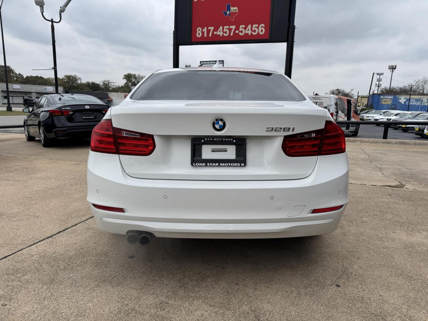 2014 WHITE BMW 3 SERIES 328I (WBA3A5G50EN) , located at 5900 E. Lancaster Ave., Fort Worth, TX, 76112, (817) 457-5456, 0.000000, 0.000000 - Photo#4